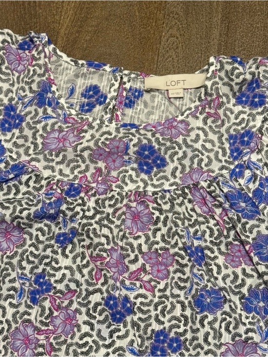 LOFT Tops - Loft Women’s Short Sleeve Puff Sleeve Blouse Floral Design White Purple Size XS
